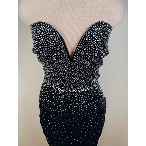 Alex Perry Strapless Sweetheart Crystal Embellished Velvet Black Mini Dress Sz 4 - Picture 4 of 9
